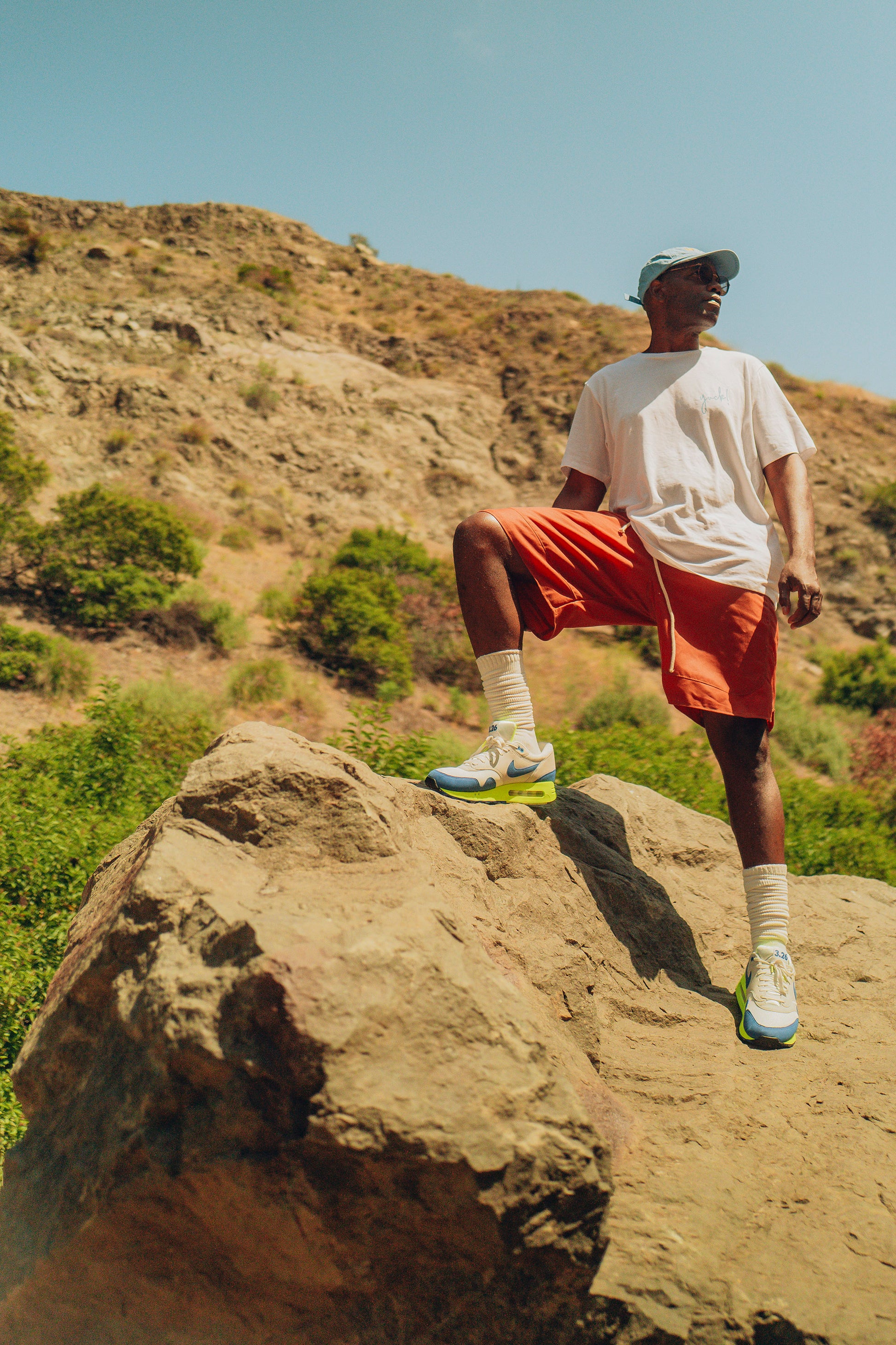 "YUCK" TEE; PAINT DAB CAP; WAX RED CLAY DRAWSTRING SHORT