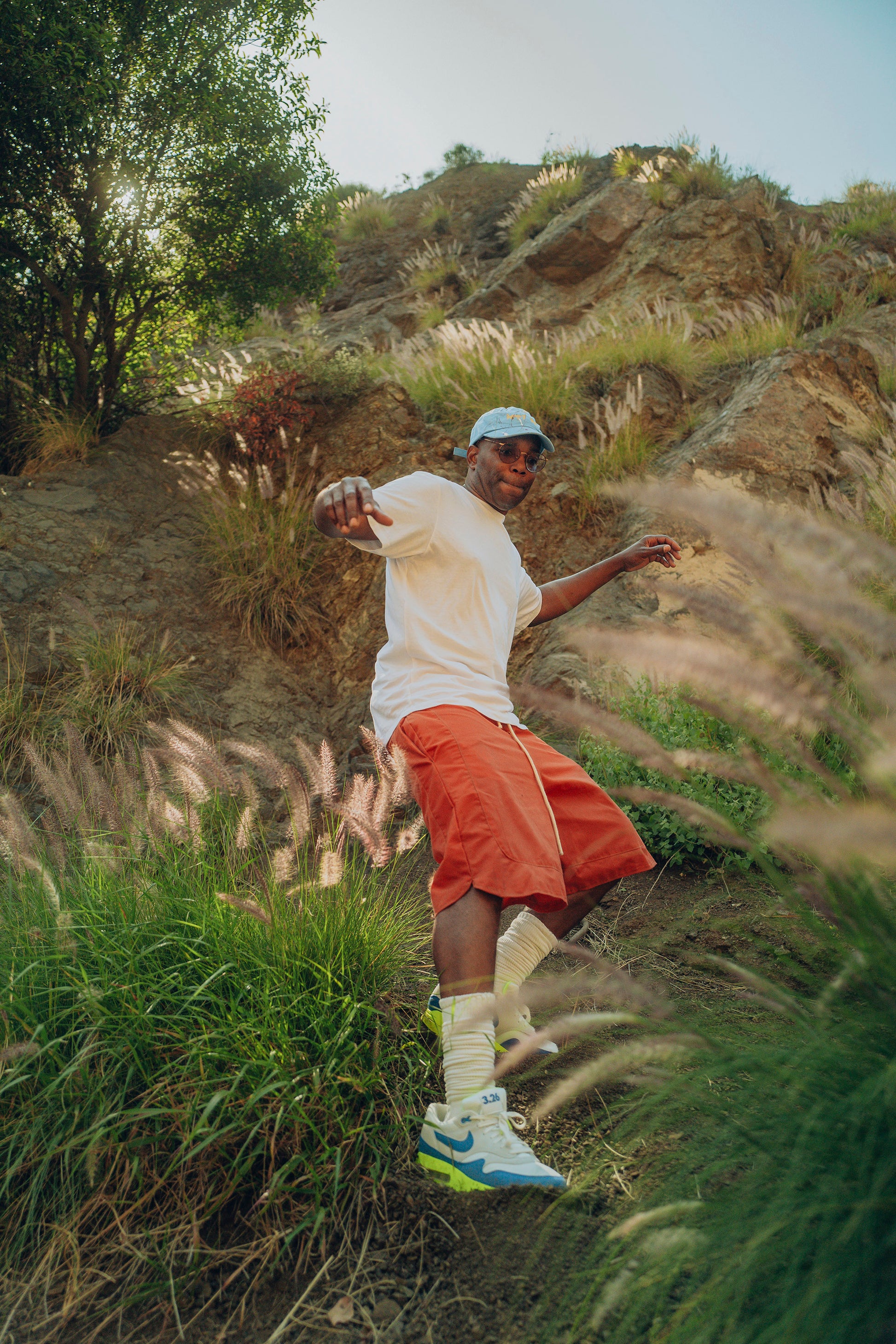 "YUCK!" TEE; PAINT DAB CAP; WAX SHORT RED CLAY